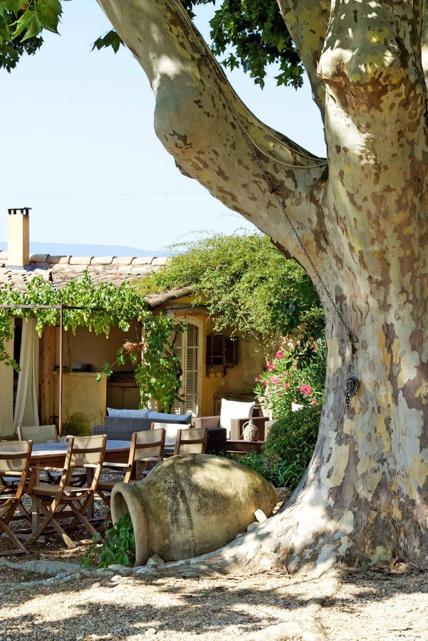 Provence French farmhouse known as Bonnieux Villa is a vacation rental from Haven In and offers inspiring gardens, romantic Old World rustic elegance, and interior design inspiration from the South of France!