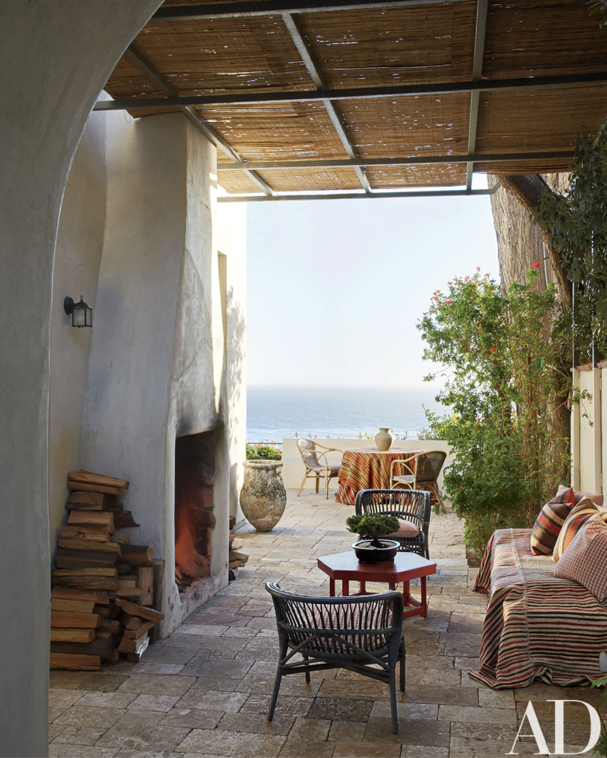 Richard Shapiro's Mediterranean style Malibu oceanfront home filled with ancient treasures and Old World European flavor. #oldworldstyle #fantasyhomes #malibudreamhome