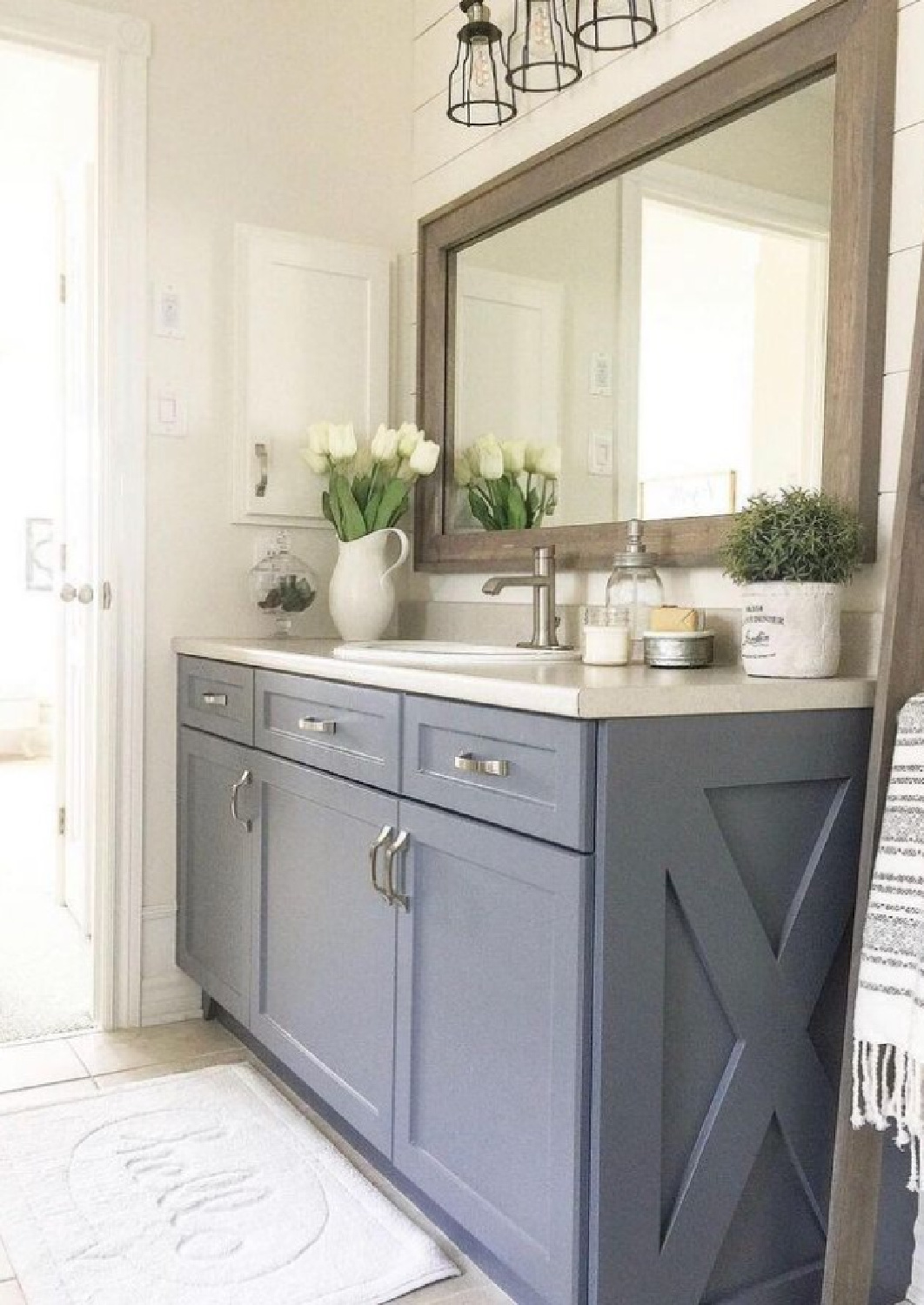 @willowbloomhome - Bathroom vanity painted Benjamin Moore Eclipse. #benjaminmooreeclipse