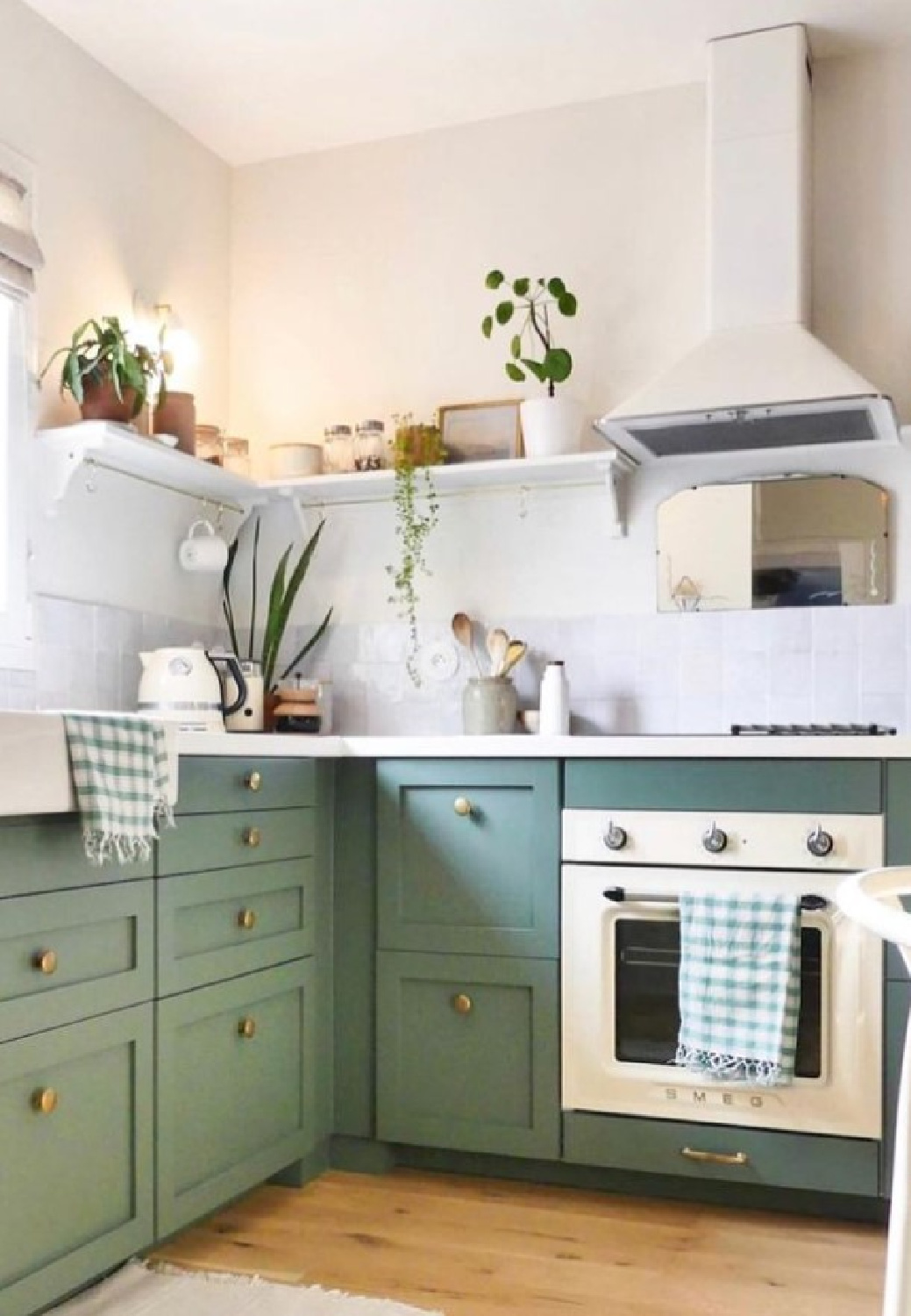 @homebymarie - Farrow & Ball All White and Green Smoke in a kitchen, #farrowandballgreensmoke #greenkitchens