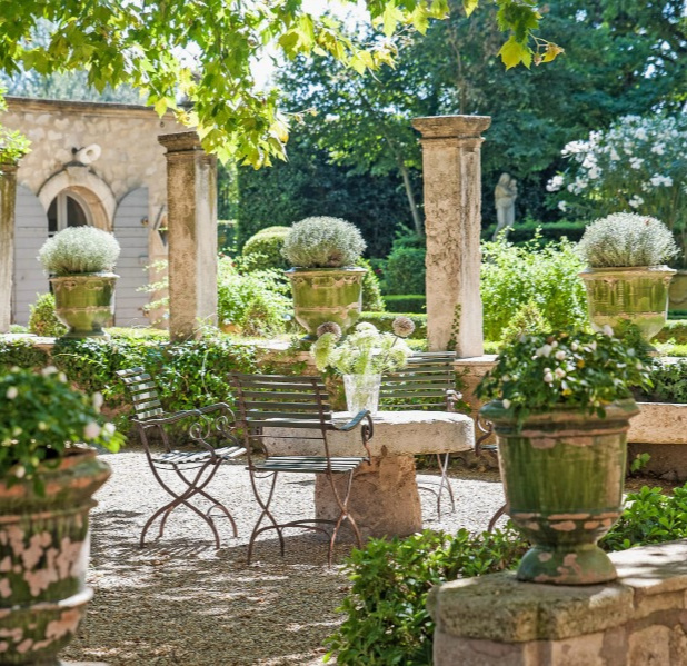 Hello Lovely French Château Mirielle in Provence! Old World style interiors and charming gardens in Provence. #provence #chateau #interiordesign #gardendesign #vacationvilla #luxuryvilla #luxurioushome #frenchcountry #countryfrench #frenchhome