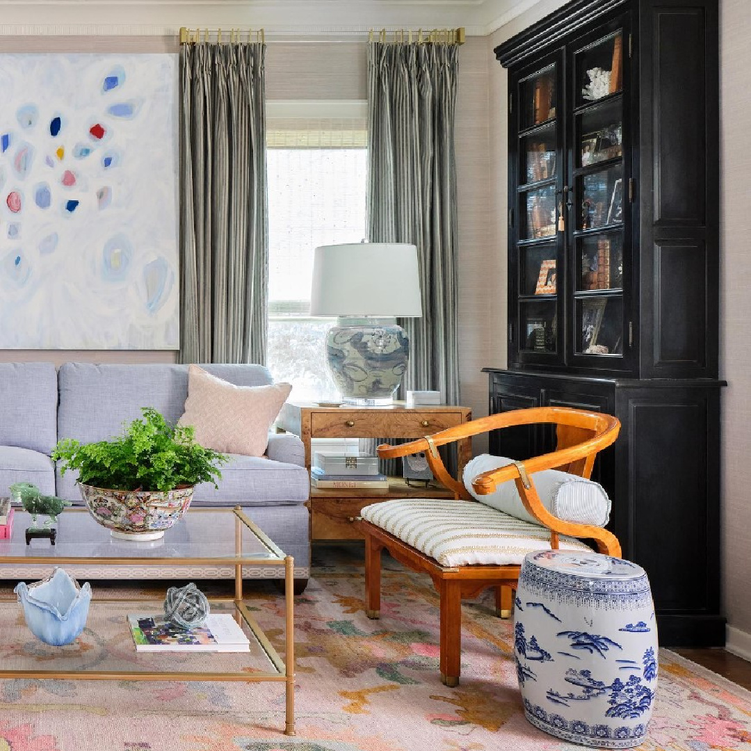 M. E. Beck Design - living room in Maria E. Beck's 1931 renovated Texas home. #traditionalstyle #sophisticatedinterior#timelessdesign