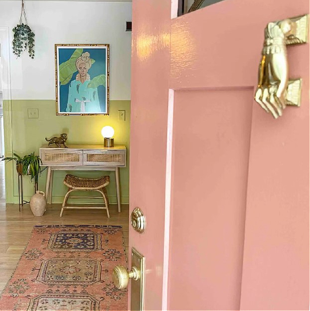 Fiona's Charleston Boho Bungalow on airbnb. #pastelinteriors #bohocottage