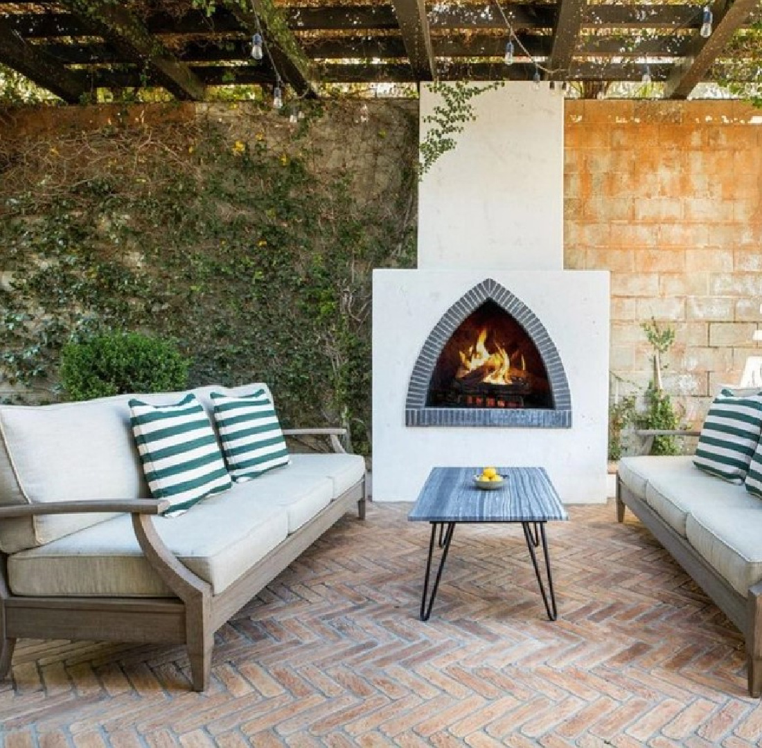 West Hollywood 1920s cottage with view of Chateau Marmont renovated with English country style by Avi Brosh & Kirsten Leigh Pratt - (photo: realtor.com). #englishcountry