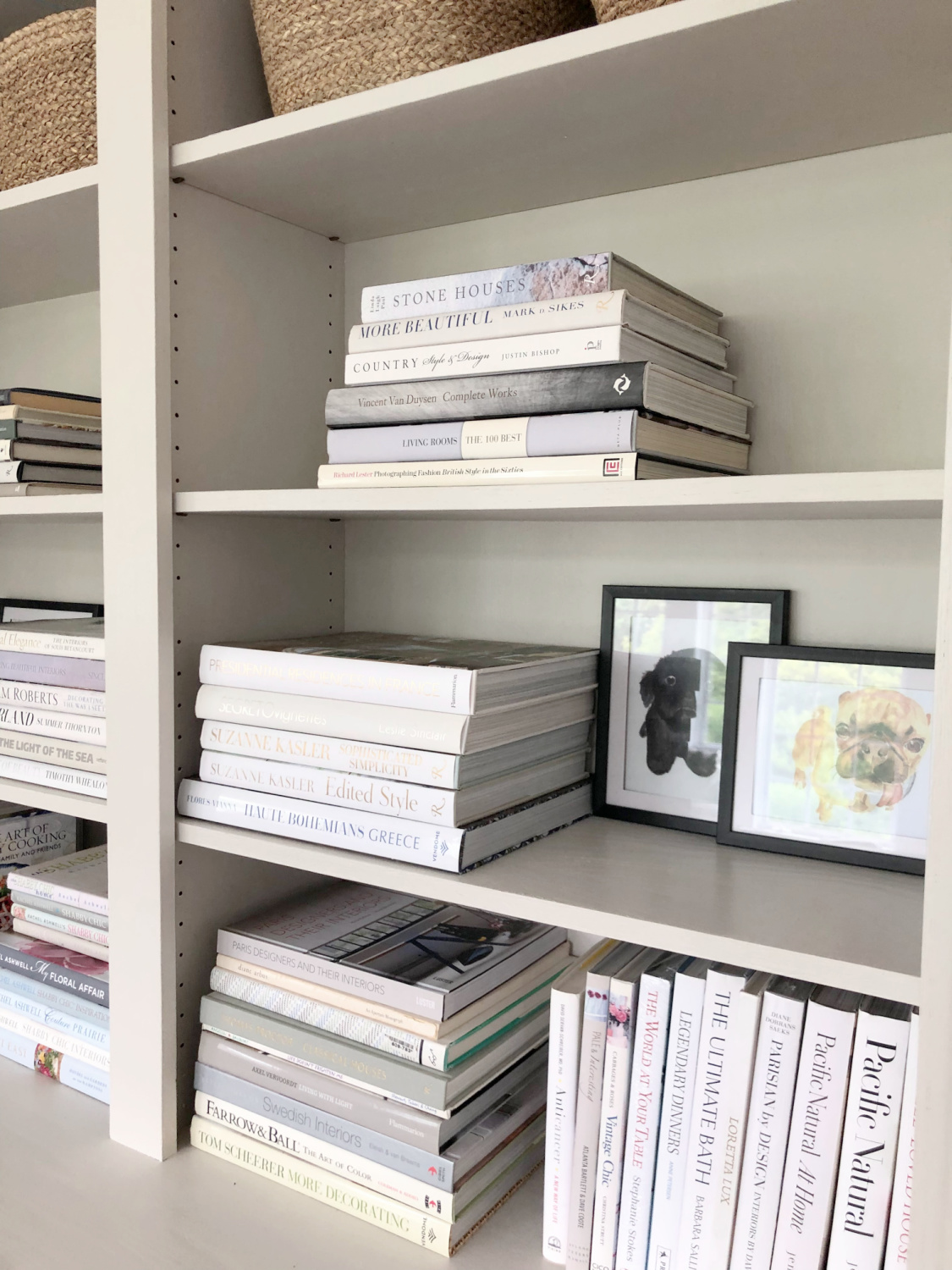 SW Agreeable Gray in tonal family room with built-ins and Belgian linen - Hello Lovely Studio. #swagreeablegray