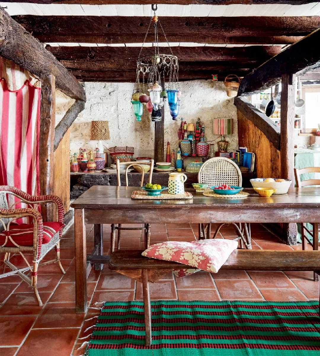 Beautiful eclectic interior in a 19th century French cottage in Toulouse by Lucinda Chambers - photo by Paul Massey. #frenchcottage #frenchfarmhouse #interiordesignl