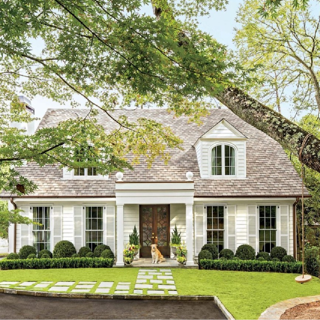 @itsahouselovestory - beautiful traditional style white house exterior with dormers. #classicarchitecture #whitehouses #whitehouseexteriors