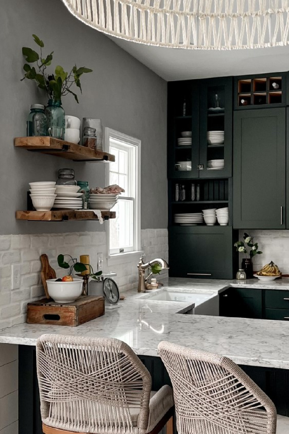 Rococo quartz (Viatera) counters in a kitchen by @thegraceinfusedlife. #rococoquartz #viaterausa