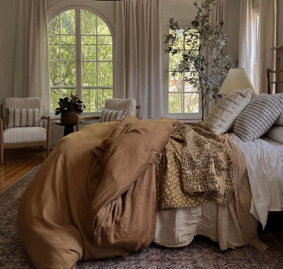 Lone Fox bedroom with Amber Lewis/Loloi rug and sumptuous layered bedding. #romanticbedroom #cozymodern #californiacool #lonefoxhome