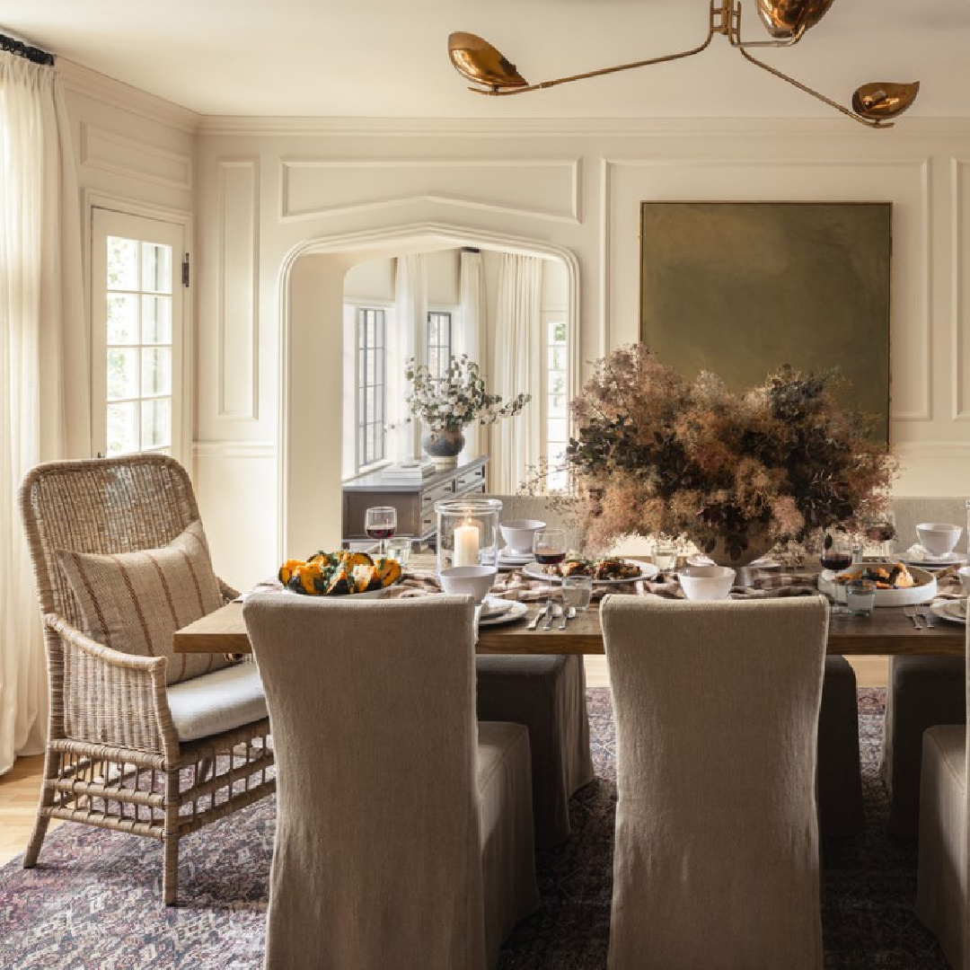 Dining room by Amber Lewis (Shoppe Amber Interiors) designed fall interior. #diningroomdecor #modernrustic