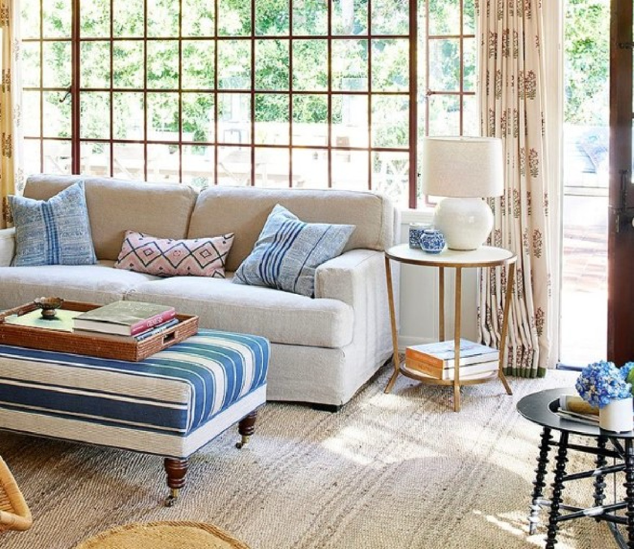 Home Again movie living room set - Open Road films starring Reese Witherspoon; director: Hallie Meyers; producer: Nancy Meyers; photo: Amy Neunsinger. #californiacool #moviesets #interiordesign