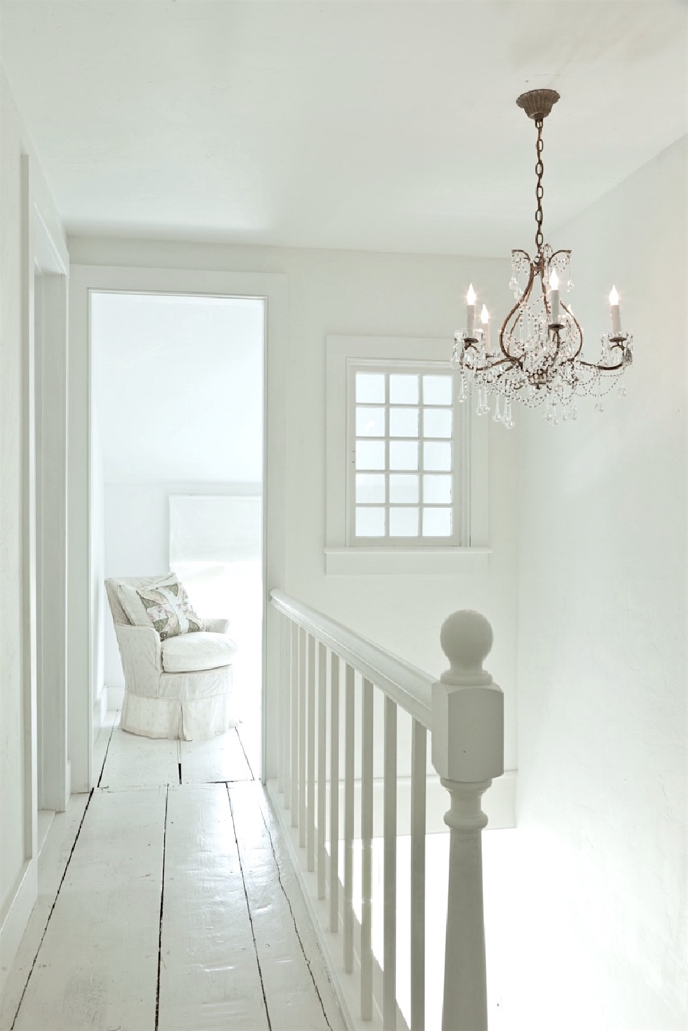 Serene, romantic, ethereal white interior from Fifi O'Neill's SHADES OF WHITE (CICO Books, 2021). #fifioneill #whiteinteriors