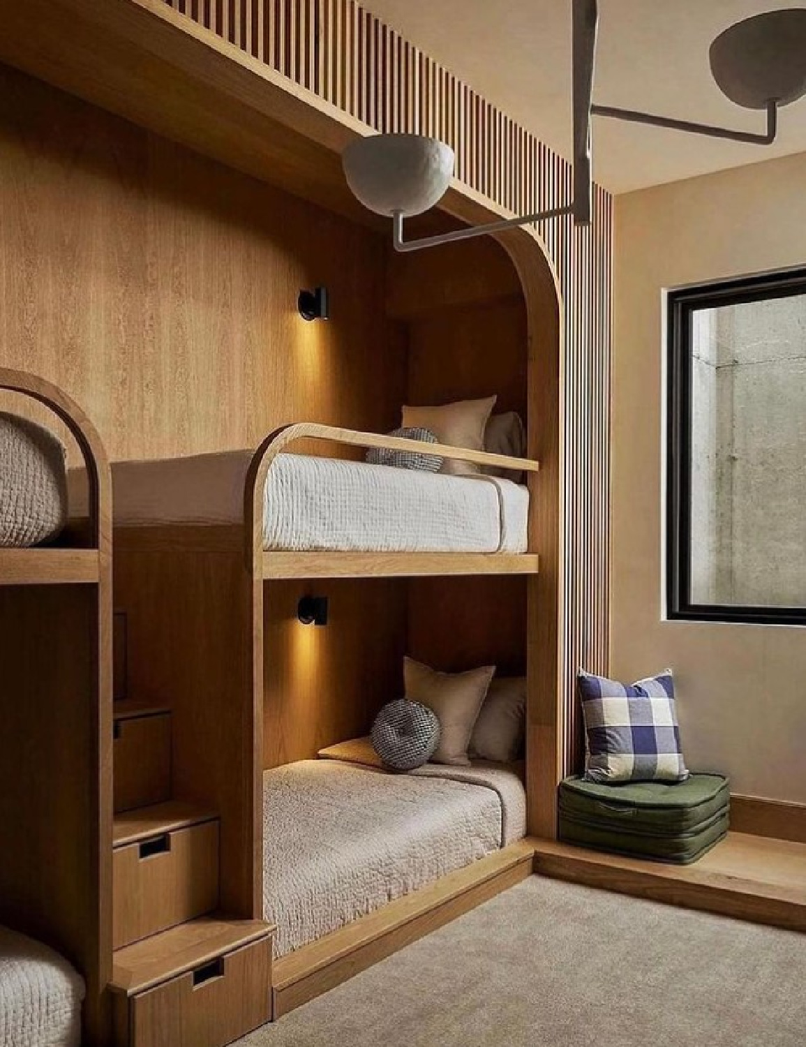 John Martine Studio designed bedroom with built in bunk beds (Photo by Liss Mabey). #bunkbeds