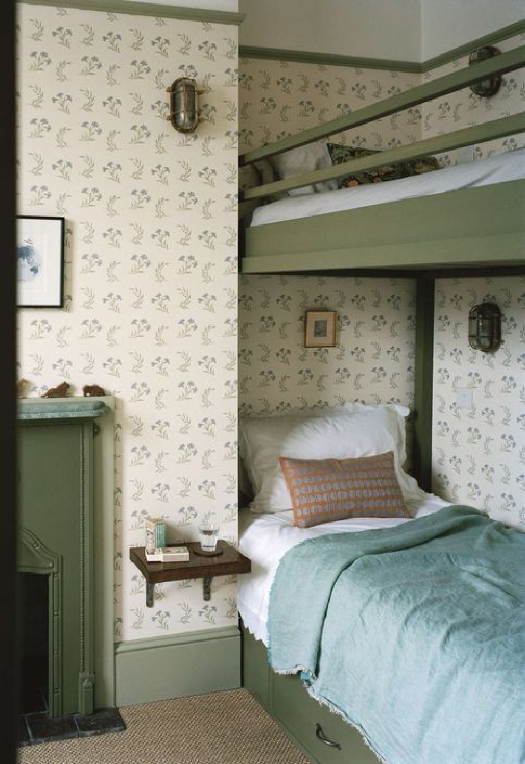 Mark Lewis designed bedroom with built in bunk beds.