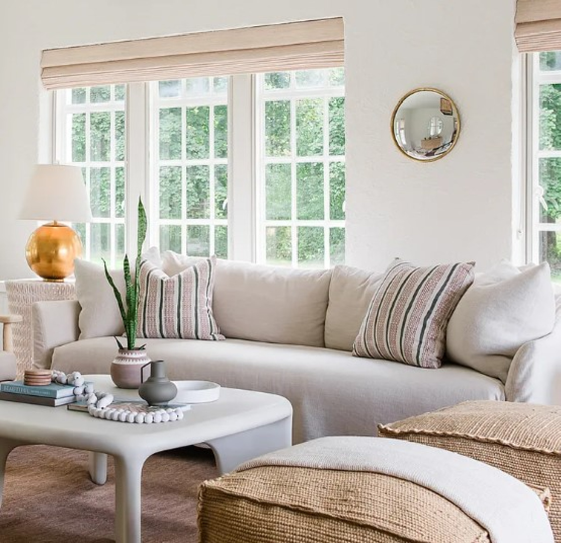 Kate Marker's 1920 white stucco Barrington Hills Home (160 N. Buckley Rd) with modern, serene, unfussy, timeless interiors. #katemarkerinteriors @thedawnmckennagroup #katemarkerhome