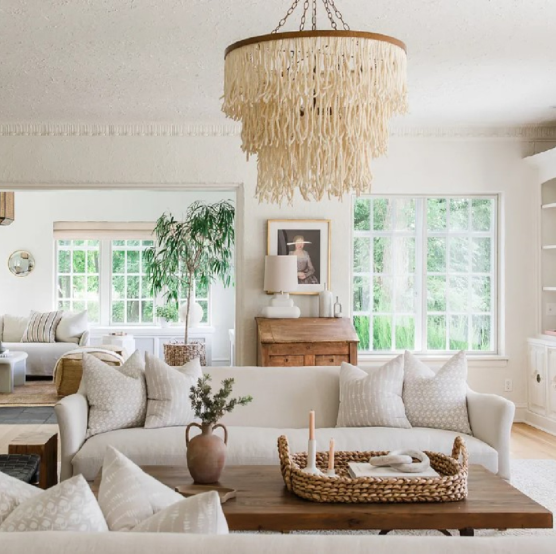 Airy white family room in Kate Marker's 1920 white stucco Barrington Hills, IL Home (160 N. Buckley Rd) with modern, serene, unfussy, timeless interiors. #serenemodern @thedawnmckennagroup #katemarkerhome