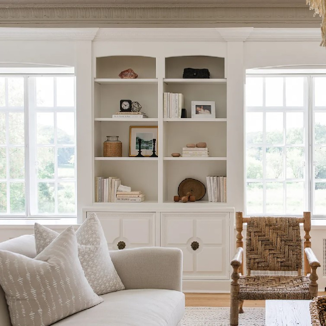 Airy white family room in Kate Marker's 1920 white stucco Barrington Hills, IL Home (160 N. Buckley Rd) with modern, serene, unfussy, timeless interiors. #serenemodern @thedawnmckennagroup #katemarkerhome