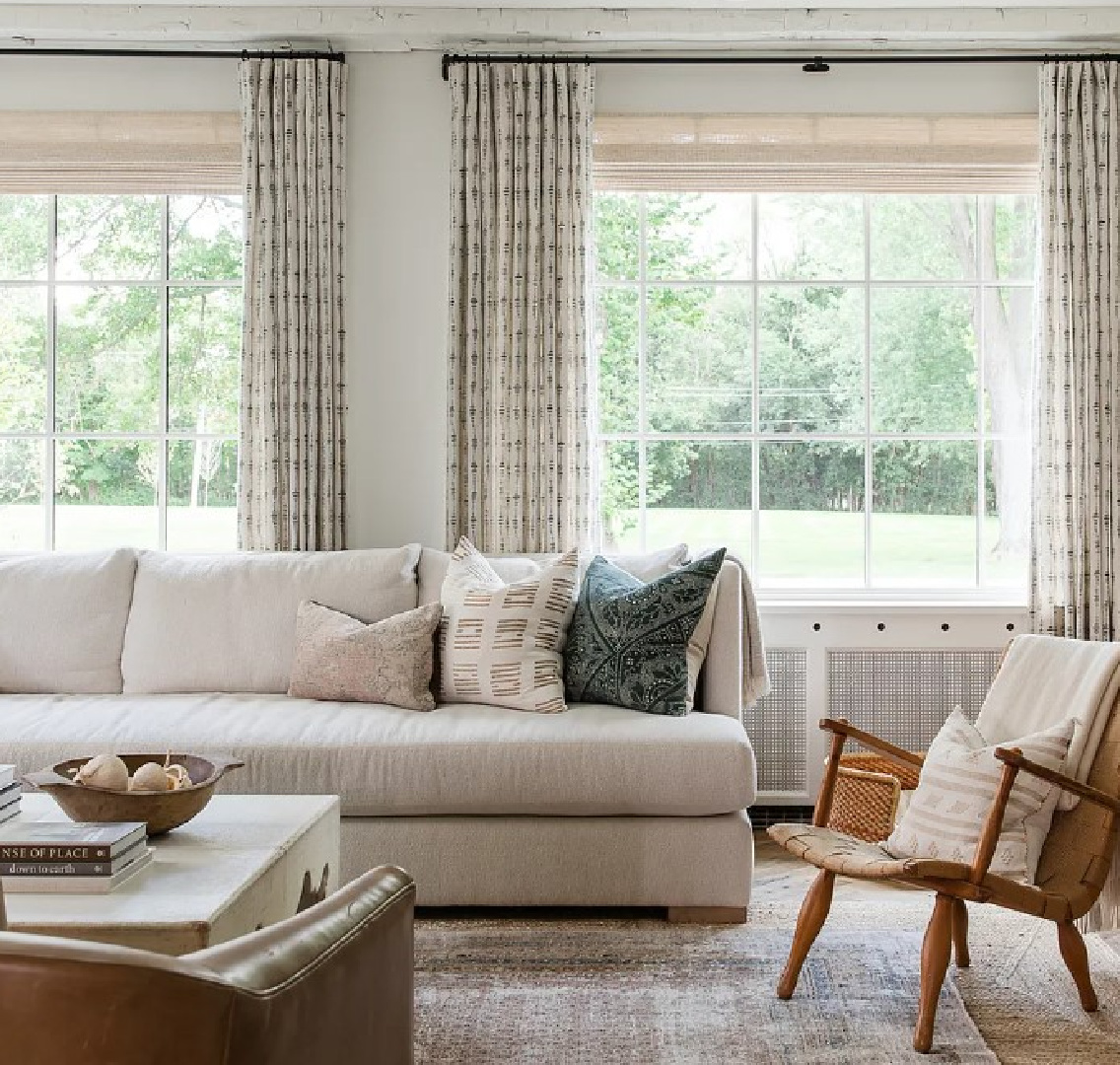 Kate Marker's 1920 white stucco Barrington Hills, IL Home (160 N. Buckley Rd) with modern, serene, unfussy, timeless interiors. #katemarkerinteriors @thedawnmckennagroup #katemarkerhome