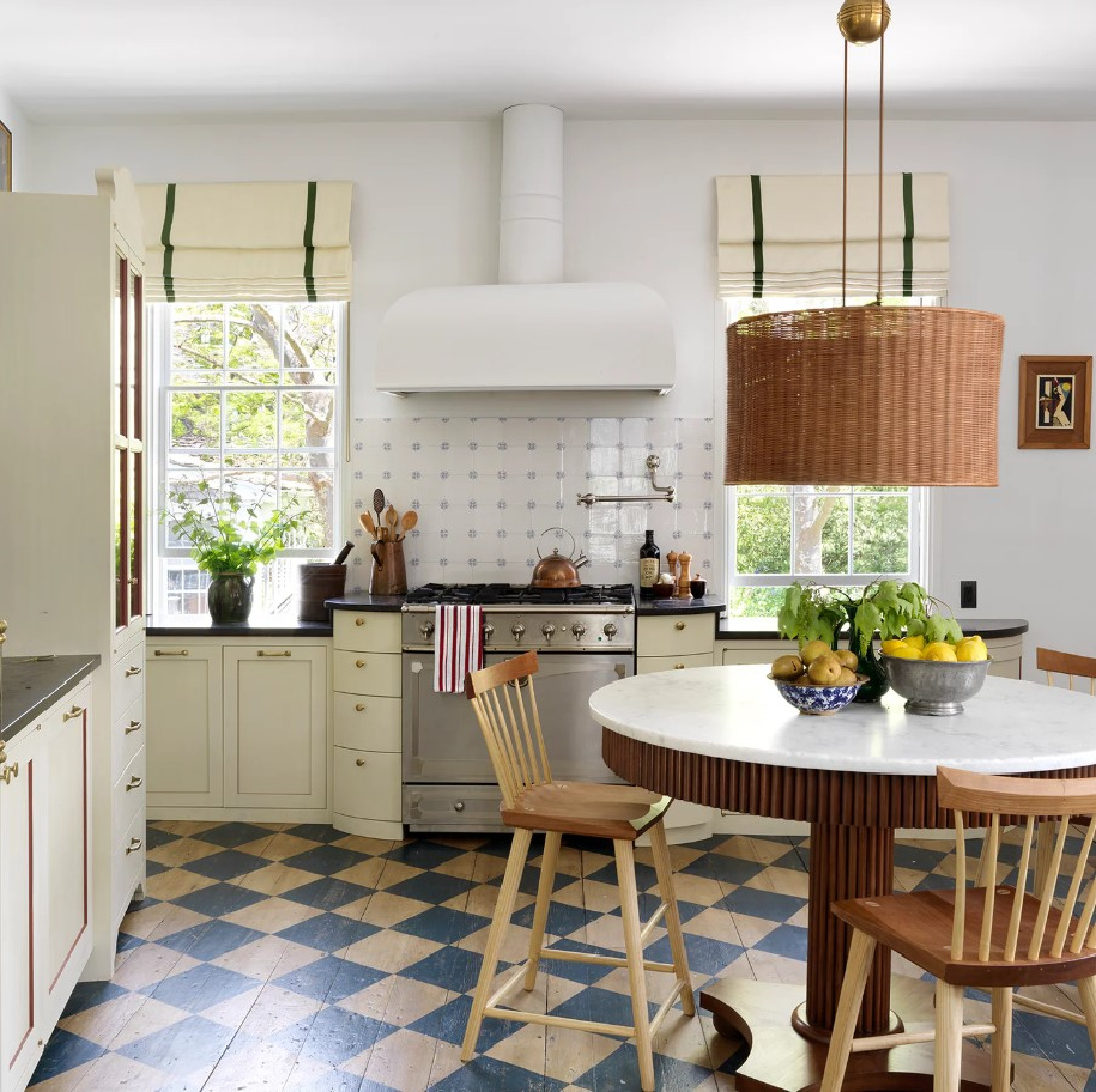 Checkered floor in a beautiful Swedish farmhouse style kitchen - Beata Heuman; photo: Simon Brown.