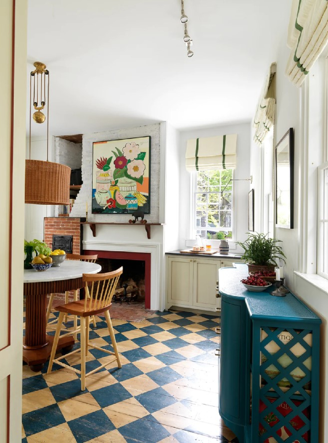 Whimsical checkered floor - interior design by Beata Heuman; photo: Simon Brown.