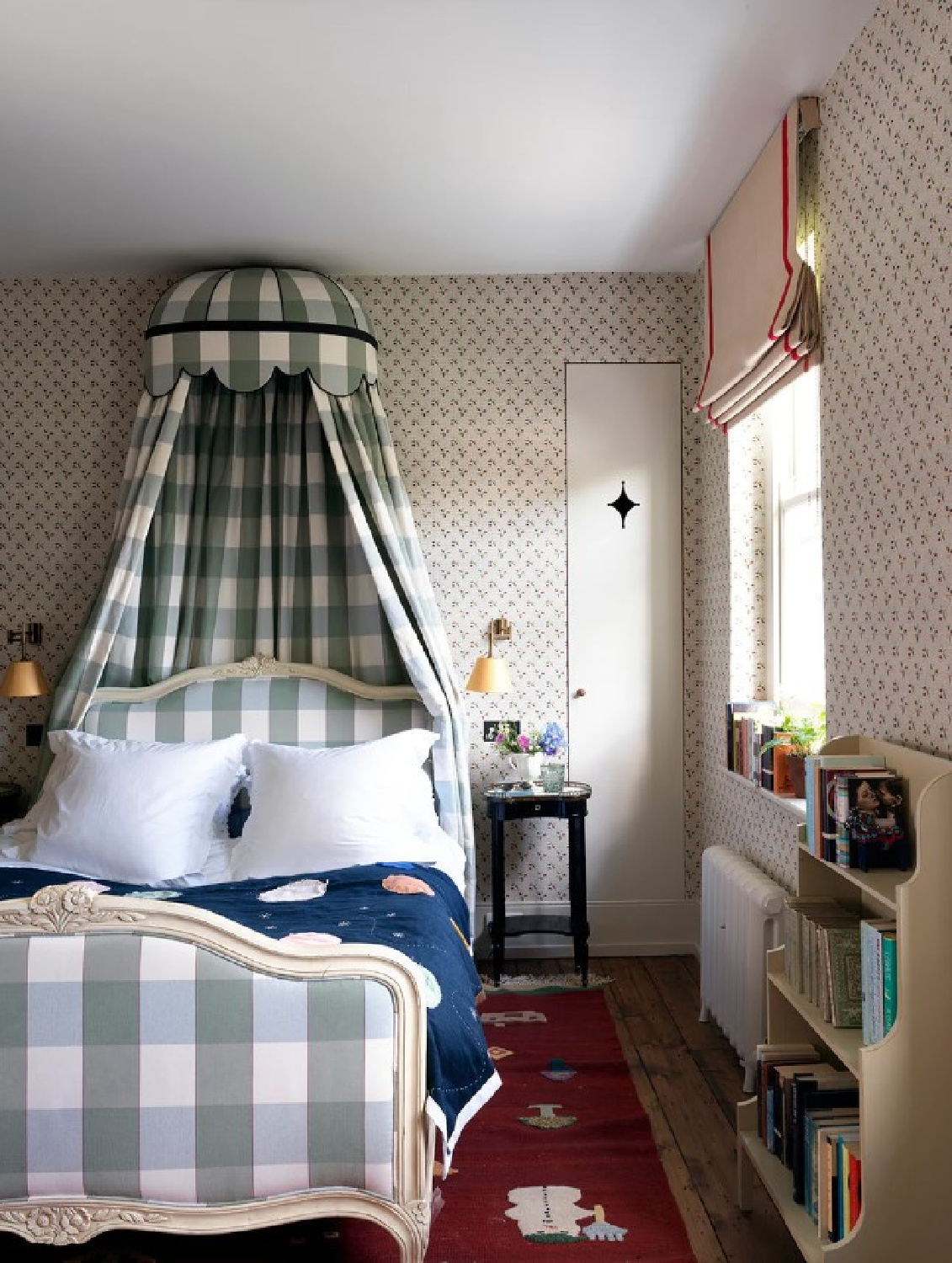 Blue large scale gingham in bedroom designed by Beata Heuman - photo by Simon Brown.