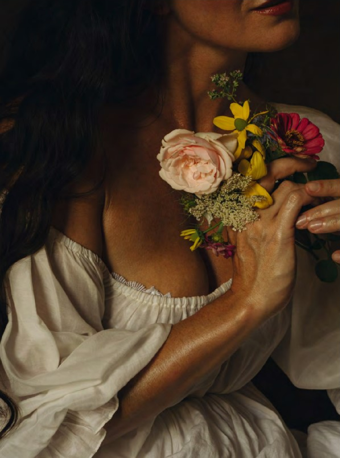 The author with a bouquet -from the romantic book THE FLOWERS OF PROVENCE by Jamie Beck. #provencestyle #flowersofprovence #jamiebeck