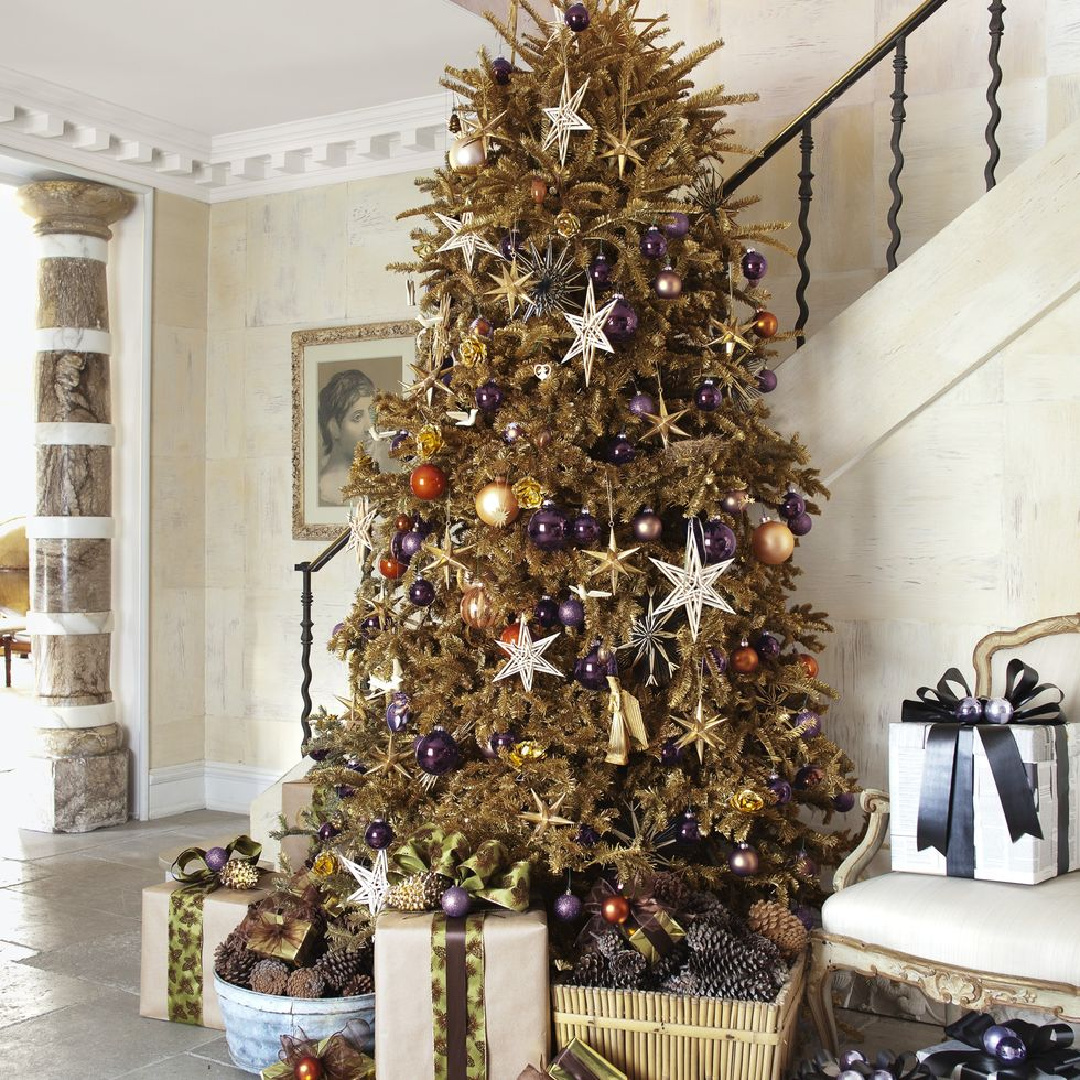 Stephen Sills Christmas tree and neutral holiday decor in Veranda (Max Kim-Bee). #holidaydecor #neutralChristmasdecor