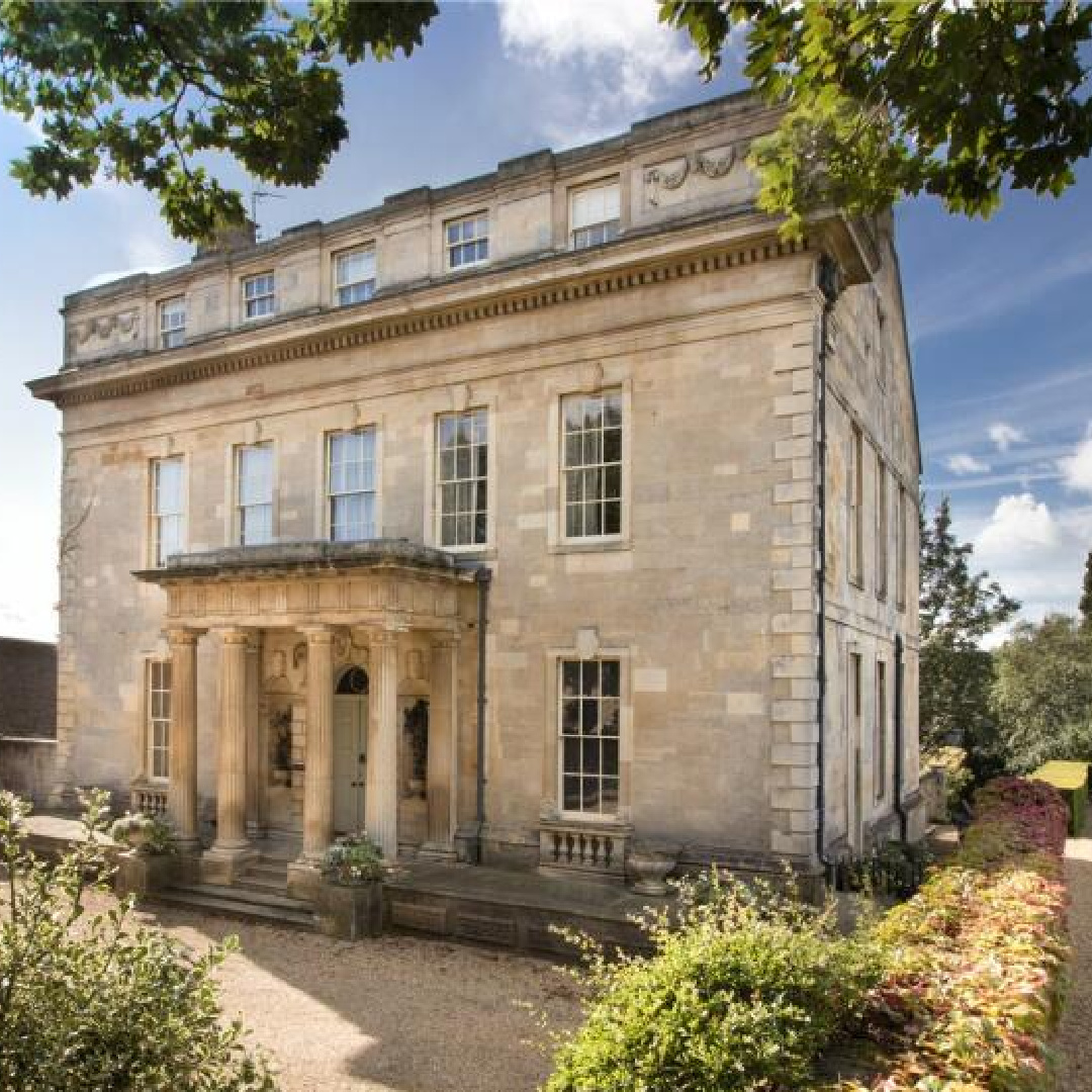 Ashlar stone façade and porch columns at Barn Hill House (historic Georgian built in 1698 in Stamford, UK). #georgianarchitecture #historichomes #barnhillhouse