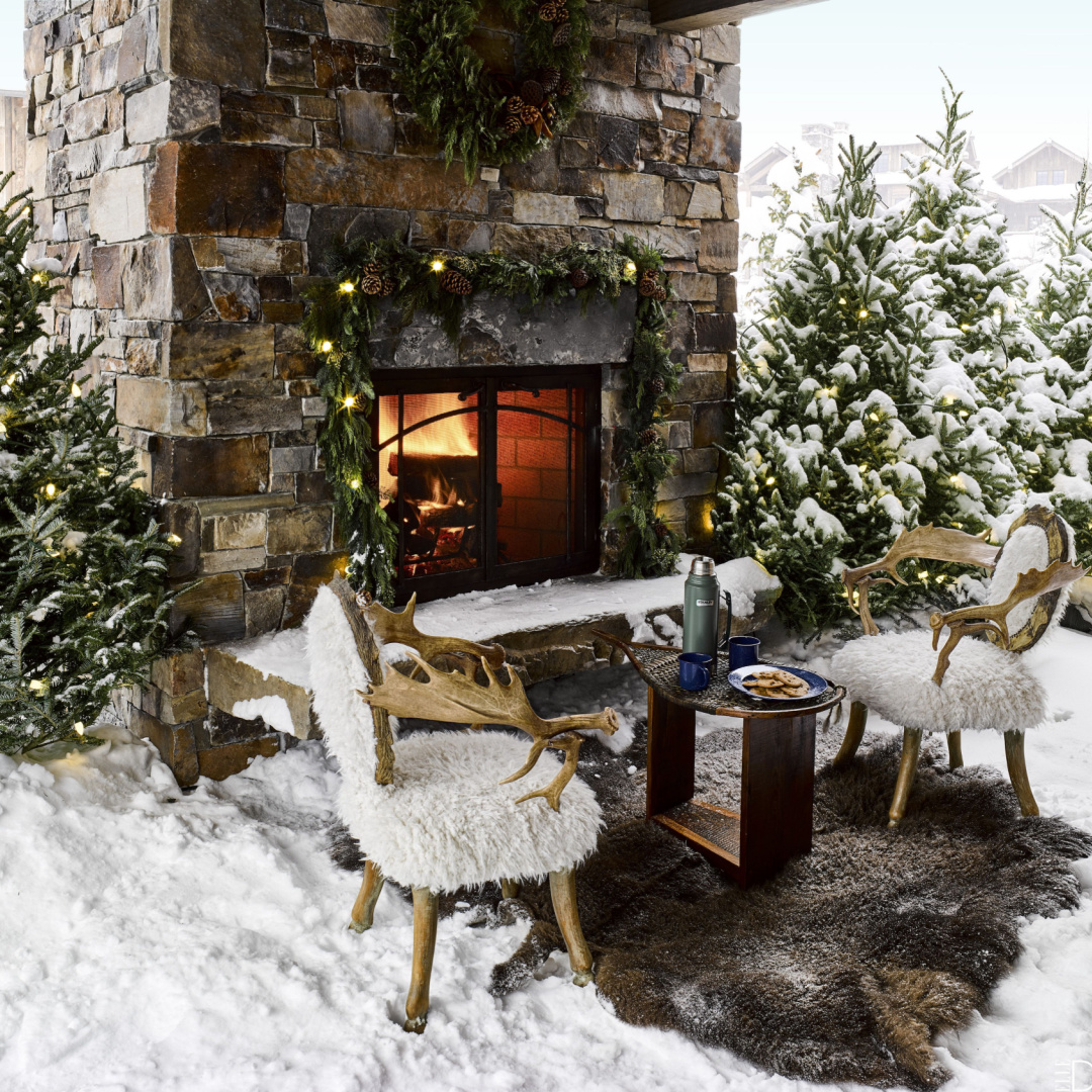 Ken Fulk holiday decorated mountain retreat (Yellowstone in Montana) in Elle Decor. #kenfulk #mountainchic #rusticholiday