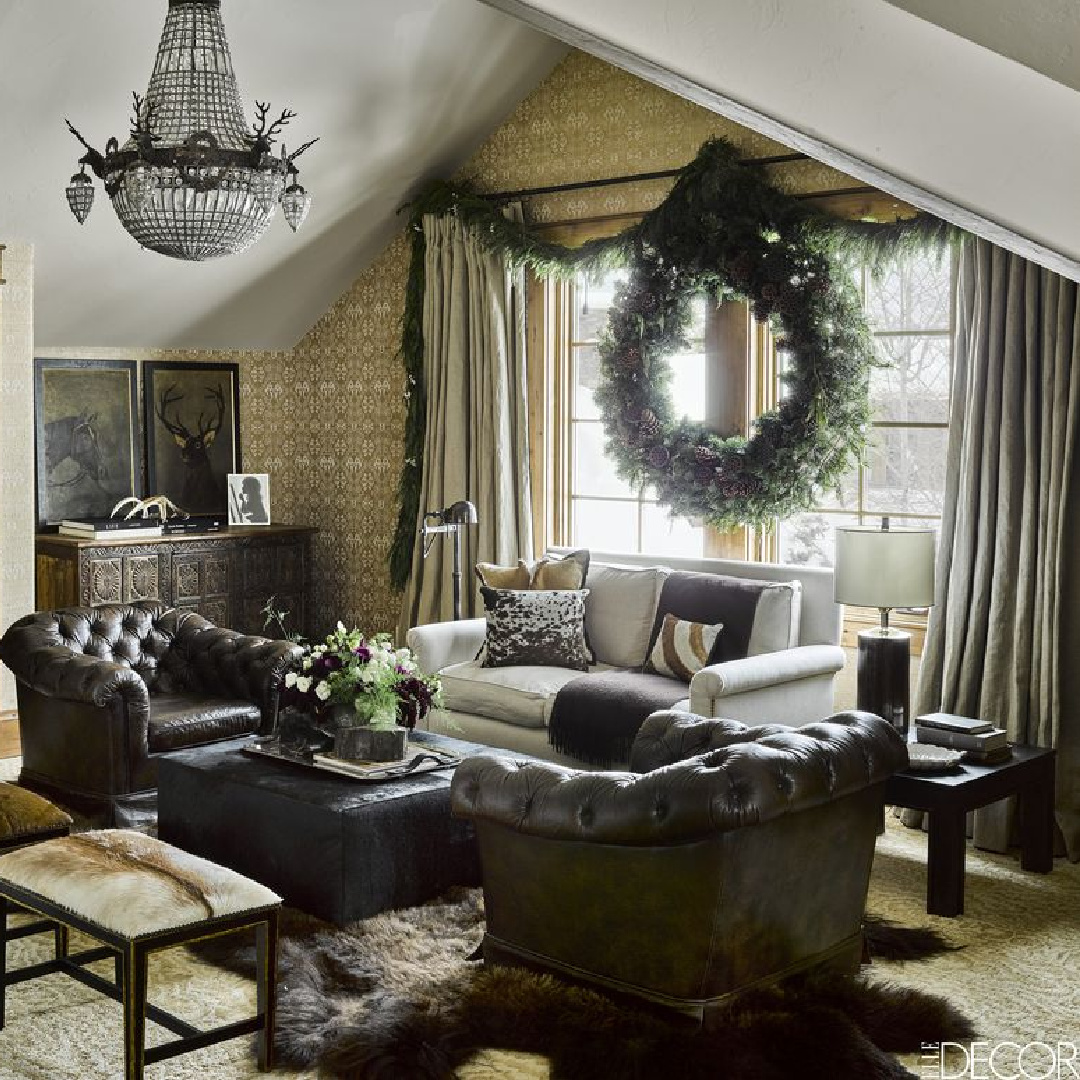 Ken Fulk holiday decorated mountain retreat (Yellowstone in Montana) in Elle Decor. #kenfulk #mountainchic #rusticholiday