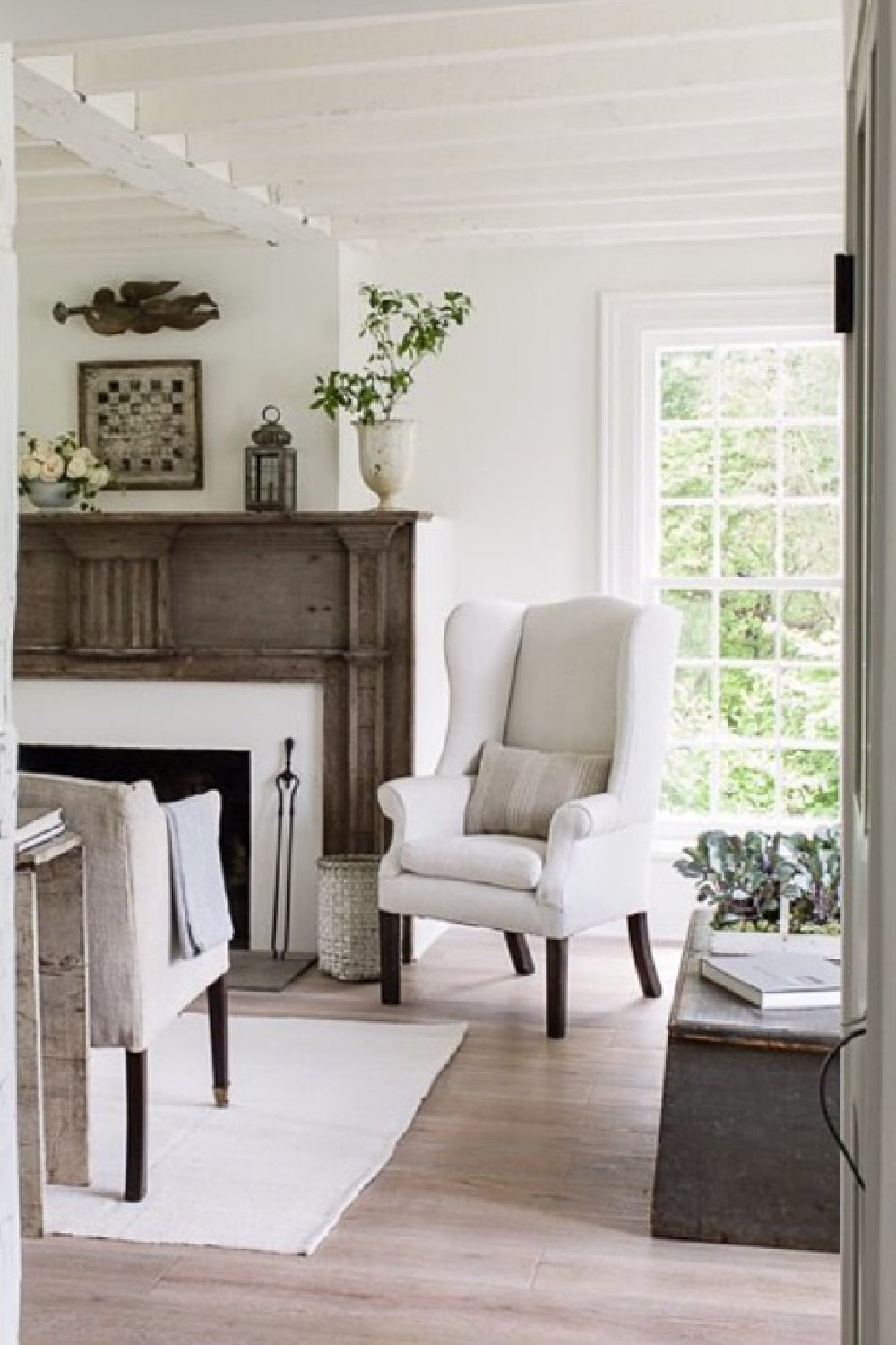 White New England farmhouse - Nancy Fishelson design; Helen Norman photo; styling @jlufkin for Country Living magazine. #americancountry #allwhitedecor