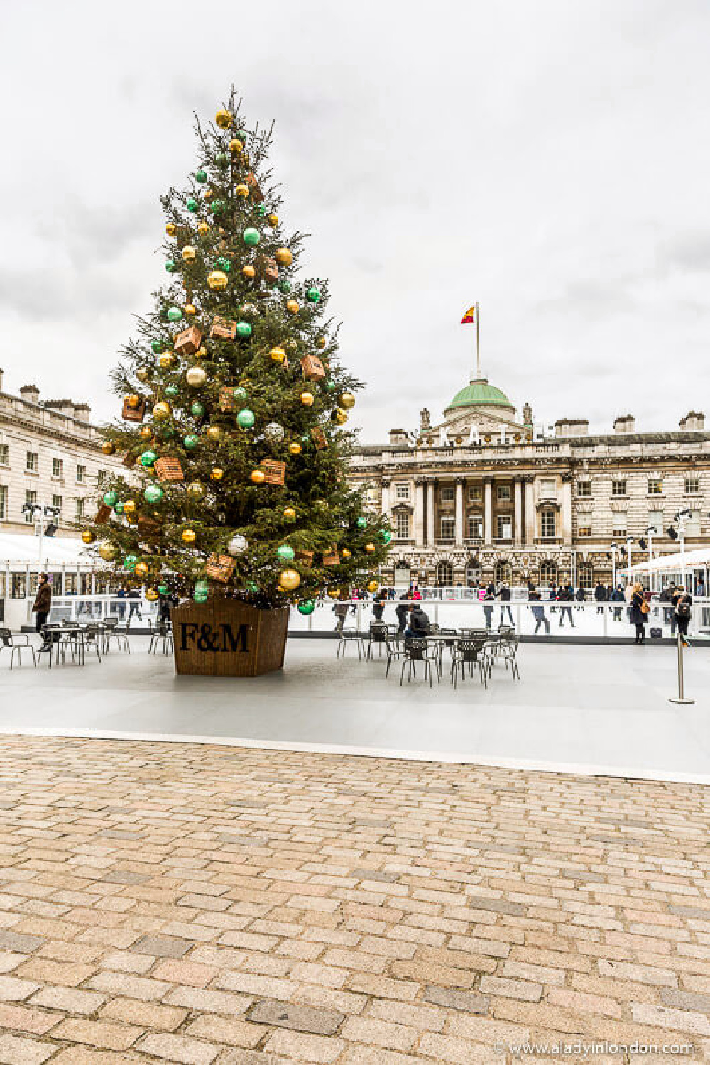 Somerset House Ice Skating in London - A Lady in London. #londonchristmas #britishchristmas