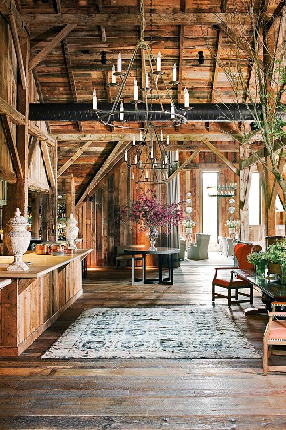 Blackberry Farm rustically elegant interior with warmth with wood everywhere. #blackberryfarm #rusticelegance #mountainchic