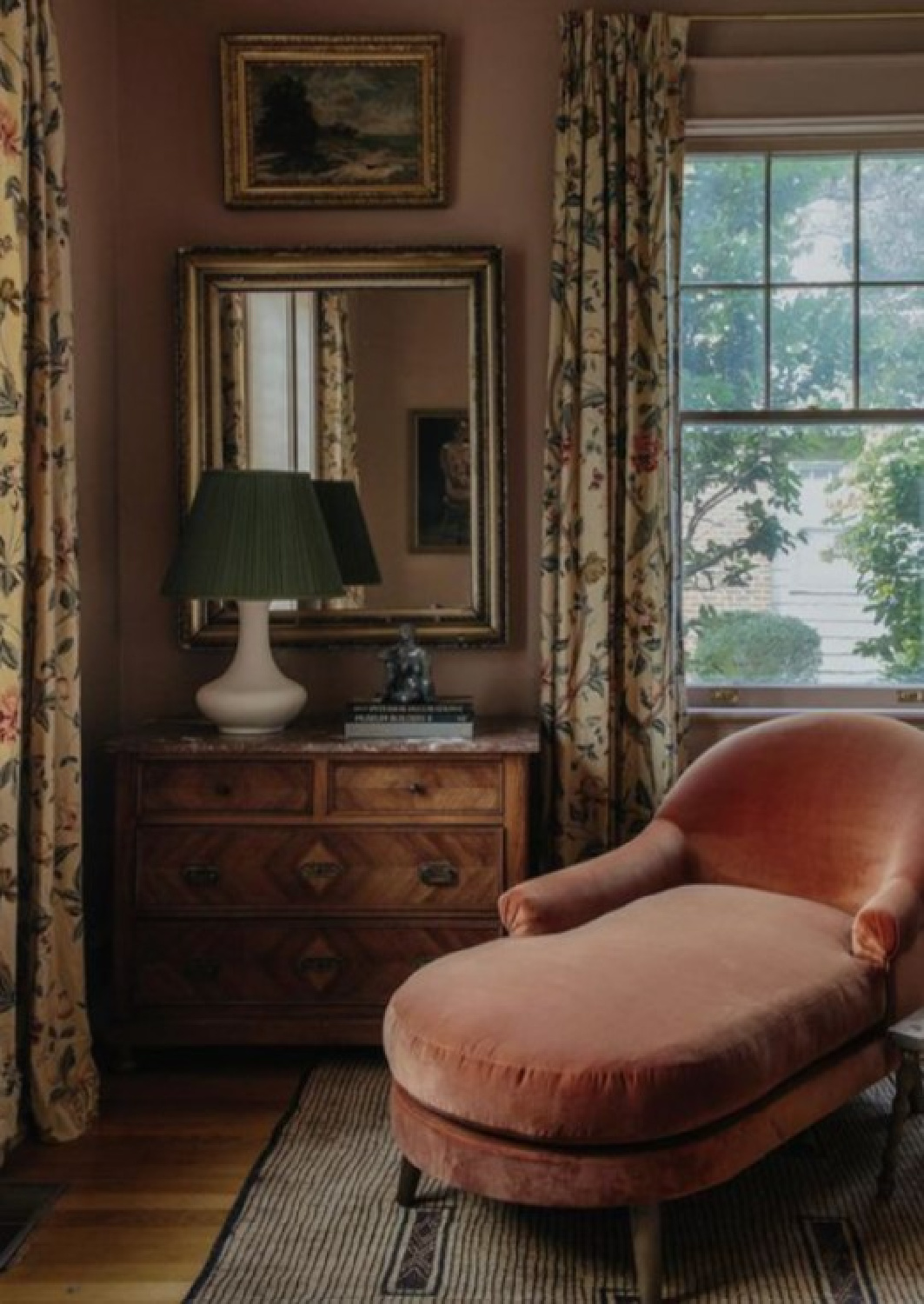 Carley Page Summers designed warm European cozy interior with rosy pink chaise and traditional furnishings. #europeancottage #warmcozyinteriors #rusticelegance #europeancountry