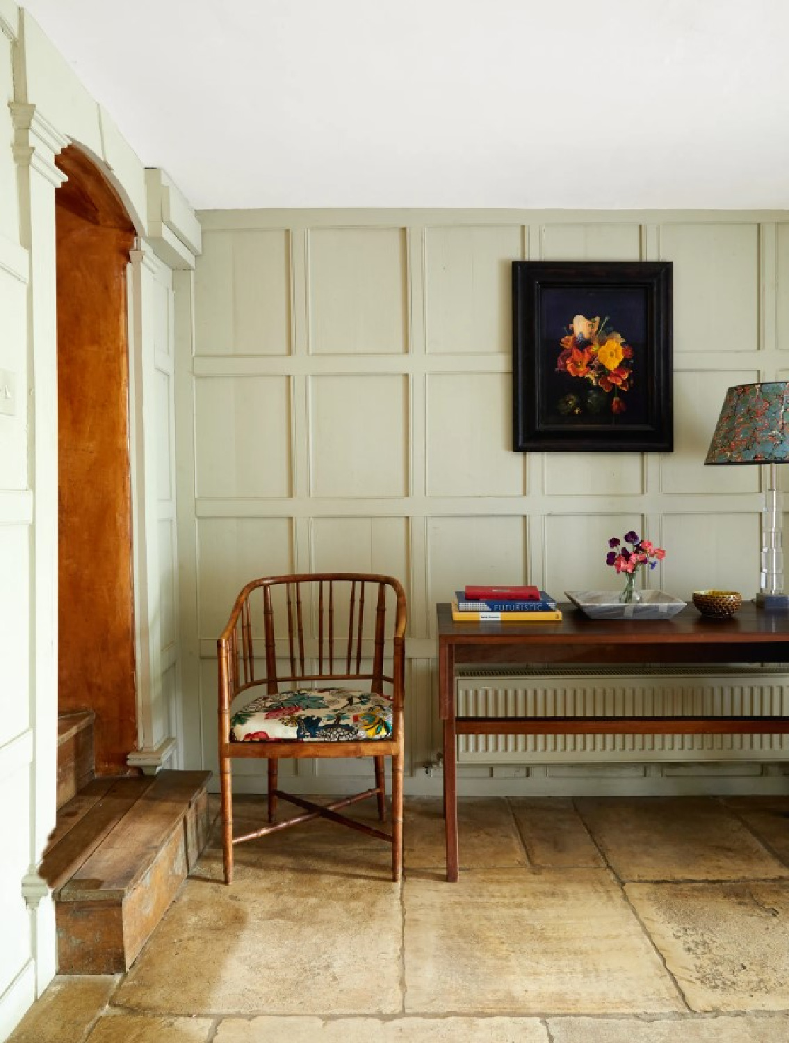 Sage green painted panelling in a Cotswold cottage (House and Garden magazine - Paul Massey). #sagegreen #englishcottages