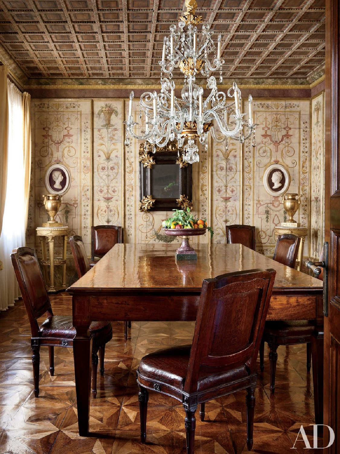 Studio Peregalli designed Old World style dining room in a Milan home featured in AD. #oldworldstyle #europeancountry #timelessdesign