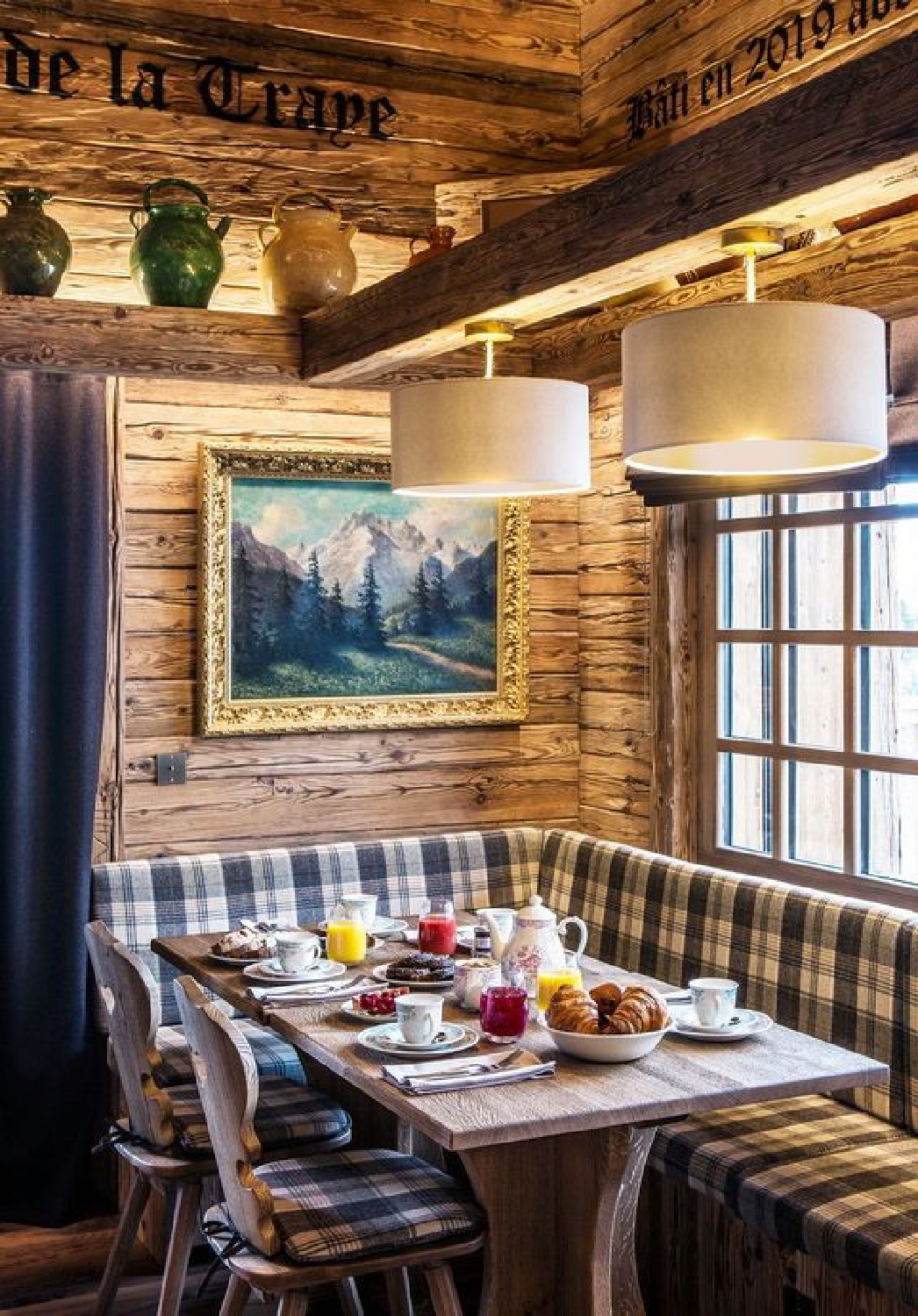 The Hotel Trotter - a French Alps chalet's rustic breakfast nook. #europeancountry #rusticelegance #mountainretreat #interiordesign