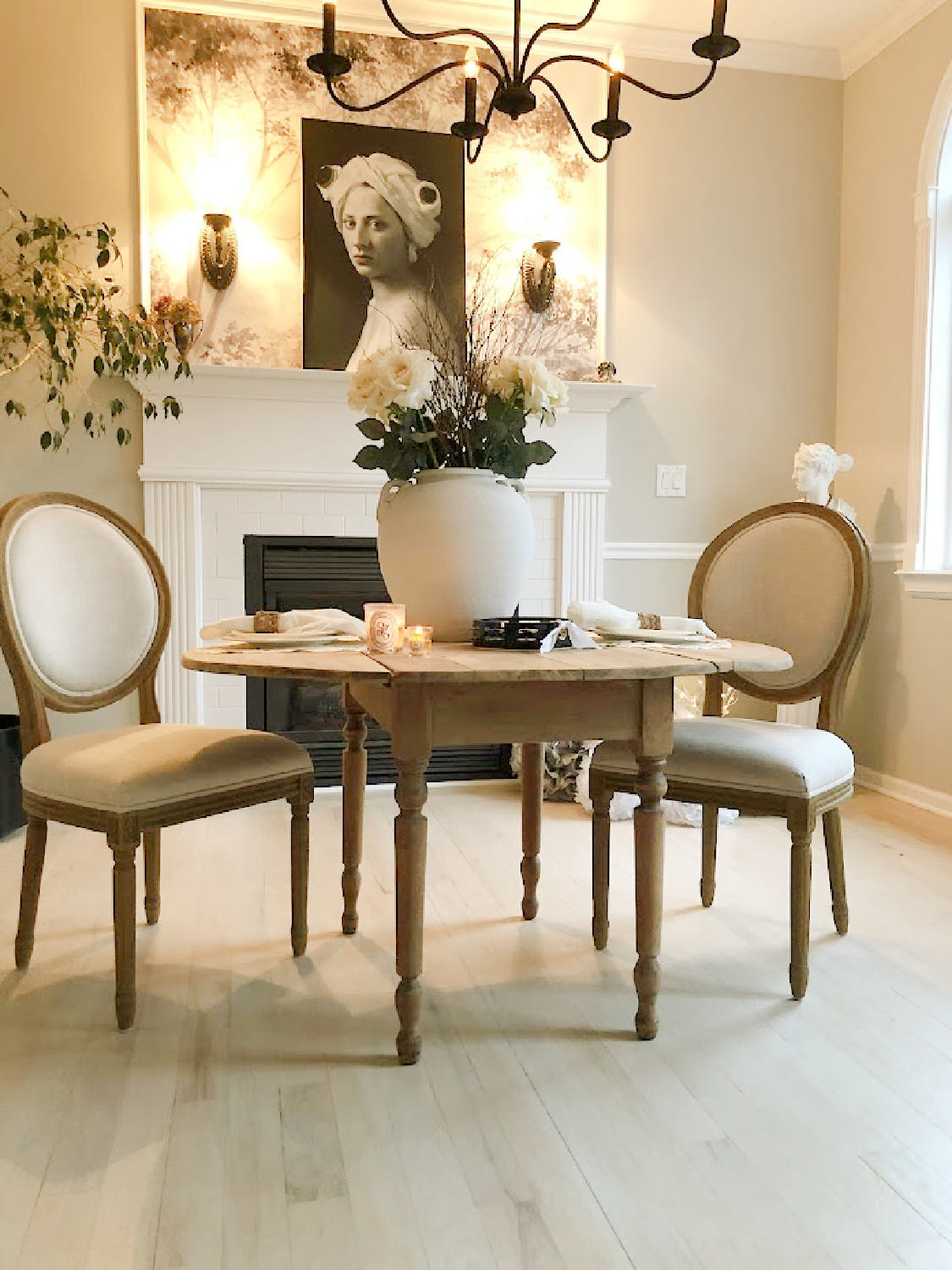 Hello Lovely's serene yet cozy dining room during the holidays. #hellolovelyhome