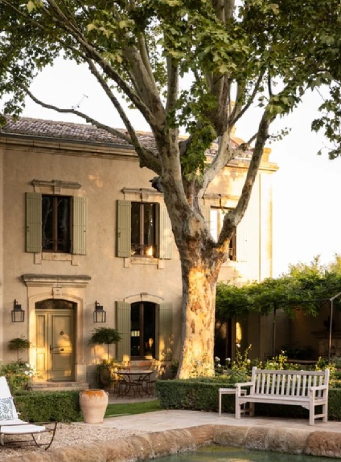 French country Old World style in a charming Provence villa - La Bastide de Laurence.