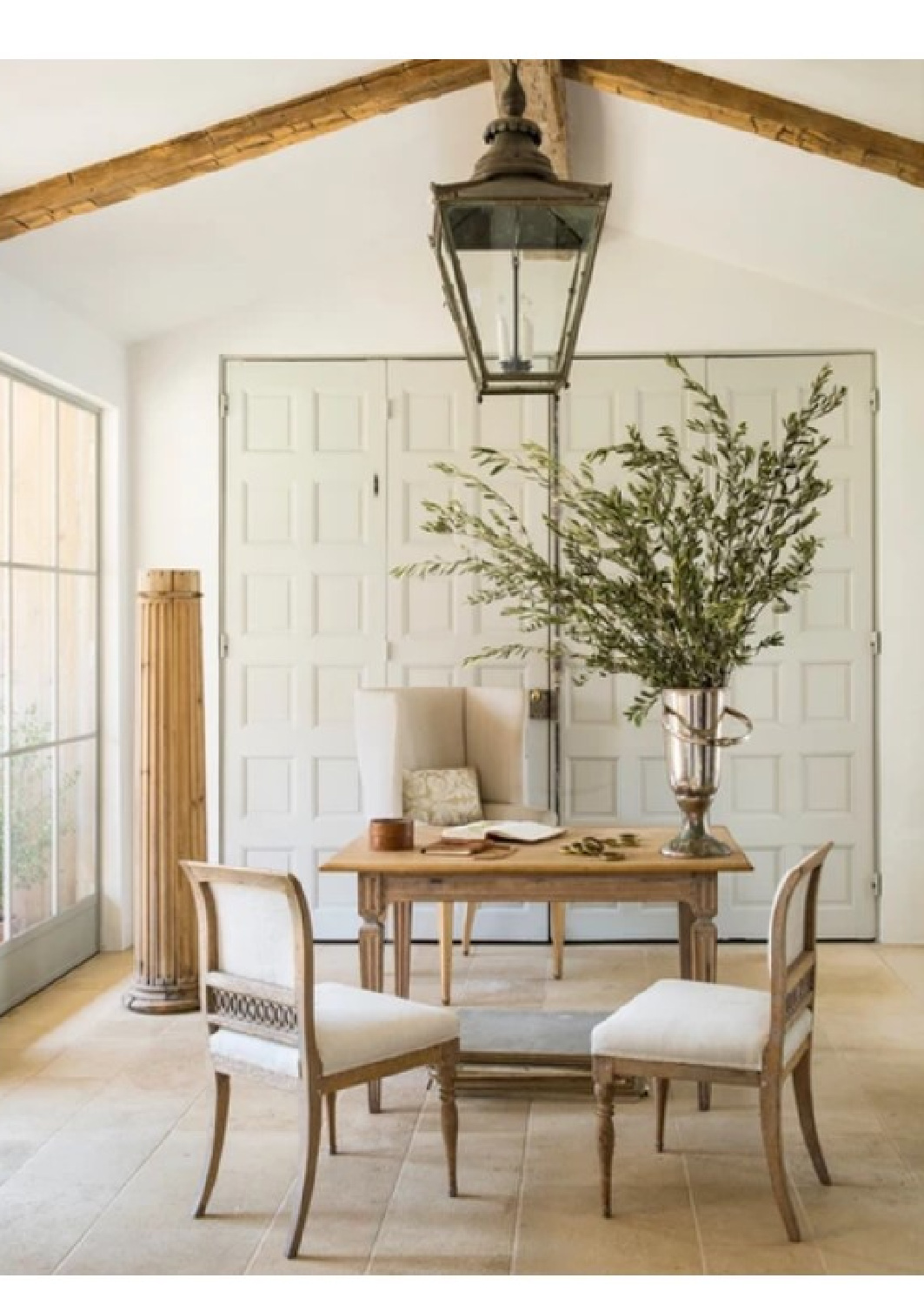 Patina Farm in Ojai, CA - architect: Steve Giannetti and design by Brooke Giannetti. Understated elegance and European country inspired. Photo: Montecito Properties.