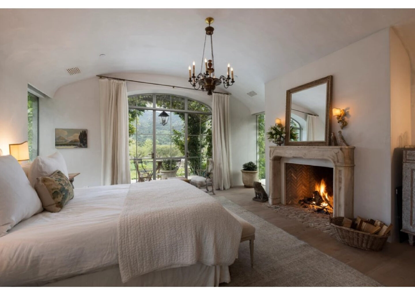 Patina Farm in Ojai, CA - architect: Steve Giannetti and design by Brooke Giannetti. Understated elegance and European country inspired. Photo: Montecito Properties.