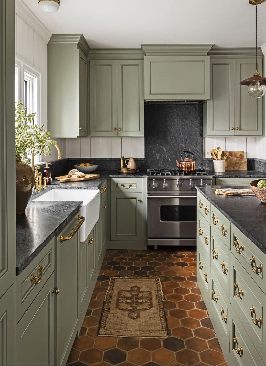 Benjamin Moore Oil Cloth in a lovely classic kitchen by Heidi Caillier. #bnjaminmooreoilcloth