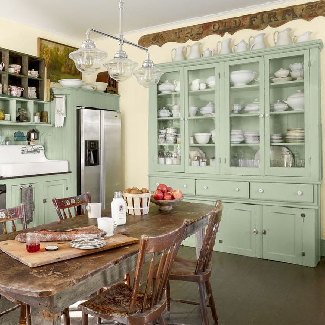 Farrow & Ball Palm in a country kitchen.