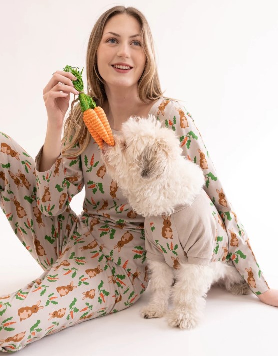 Leveret pajamas with bunnies (matching for your pet!). #leveretpajamas #springpajamasets