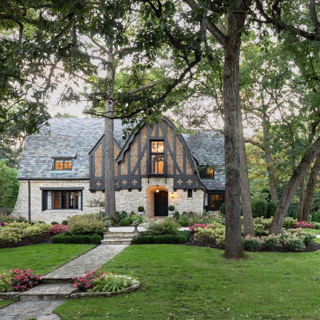 Beautiful Chicago home facade and architectural design from Michael Abraham.