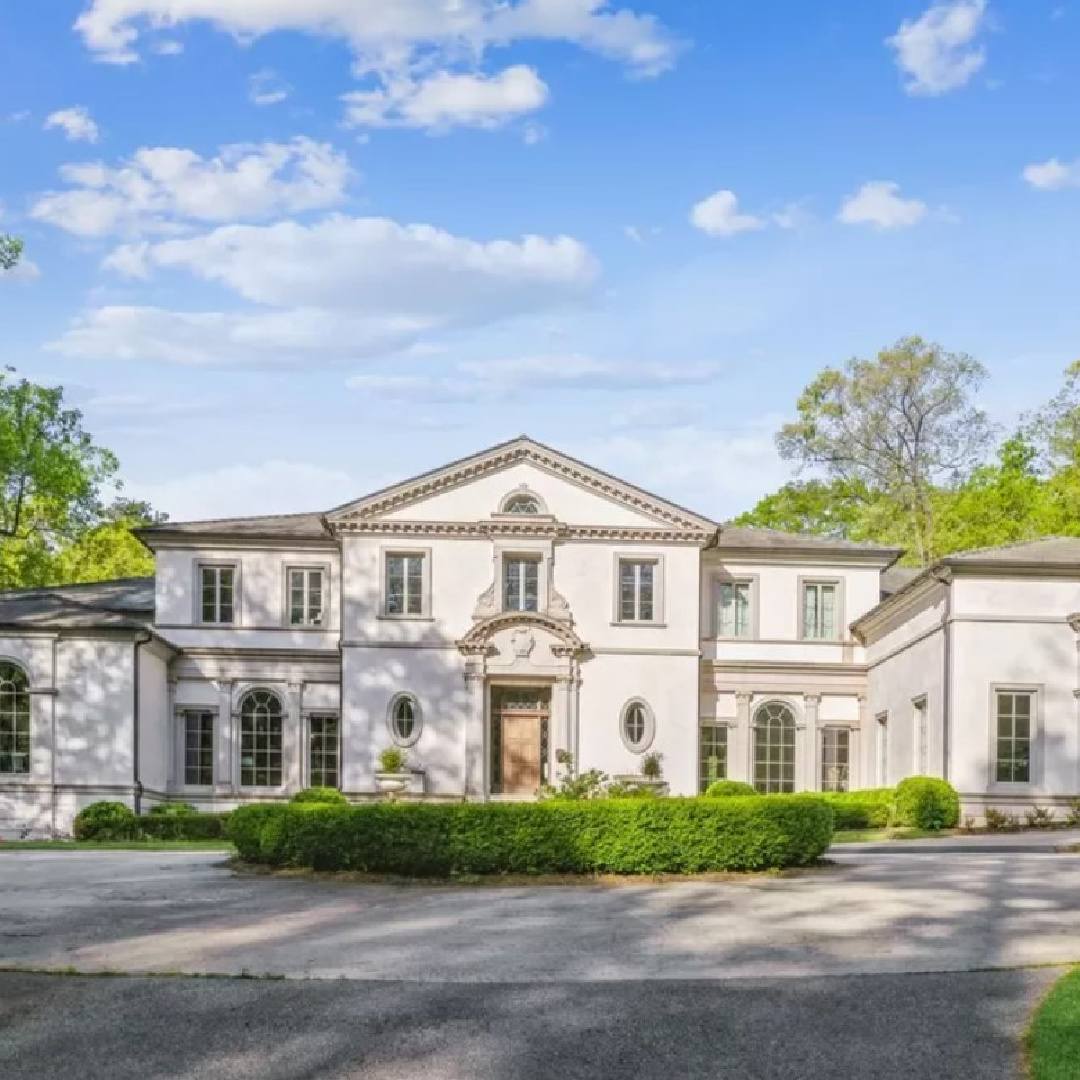 Beautiful Buckhead traditional classic house exterior in Atlanta. Sotheby's Realty #facadelovers #residentialarchitecture