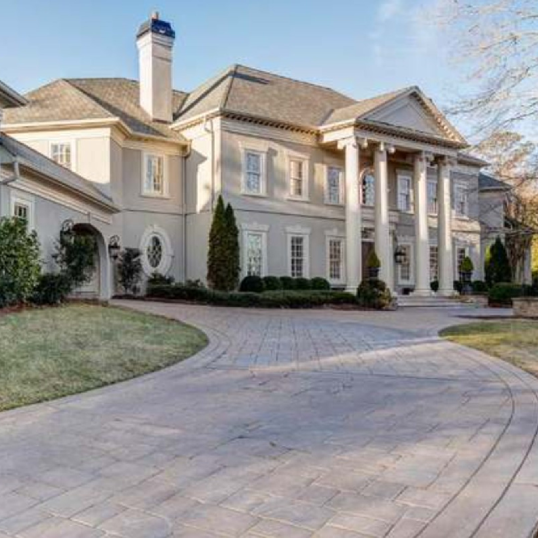 Beautiful Buckhead traditional classic house exterior in Atlanta. Sotheby's Realty #facadelovers #residentialarchitecture