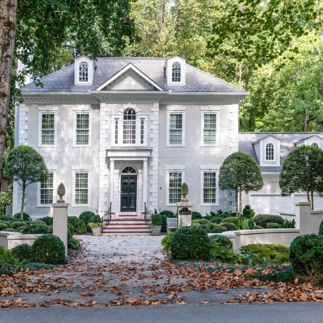 Beautiful Buckhead traditional classic house exterior in Atlanta. Sotheby's Realty #facadelovers #residentialarchitecture