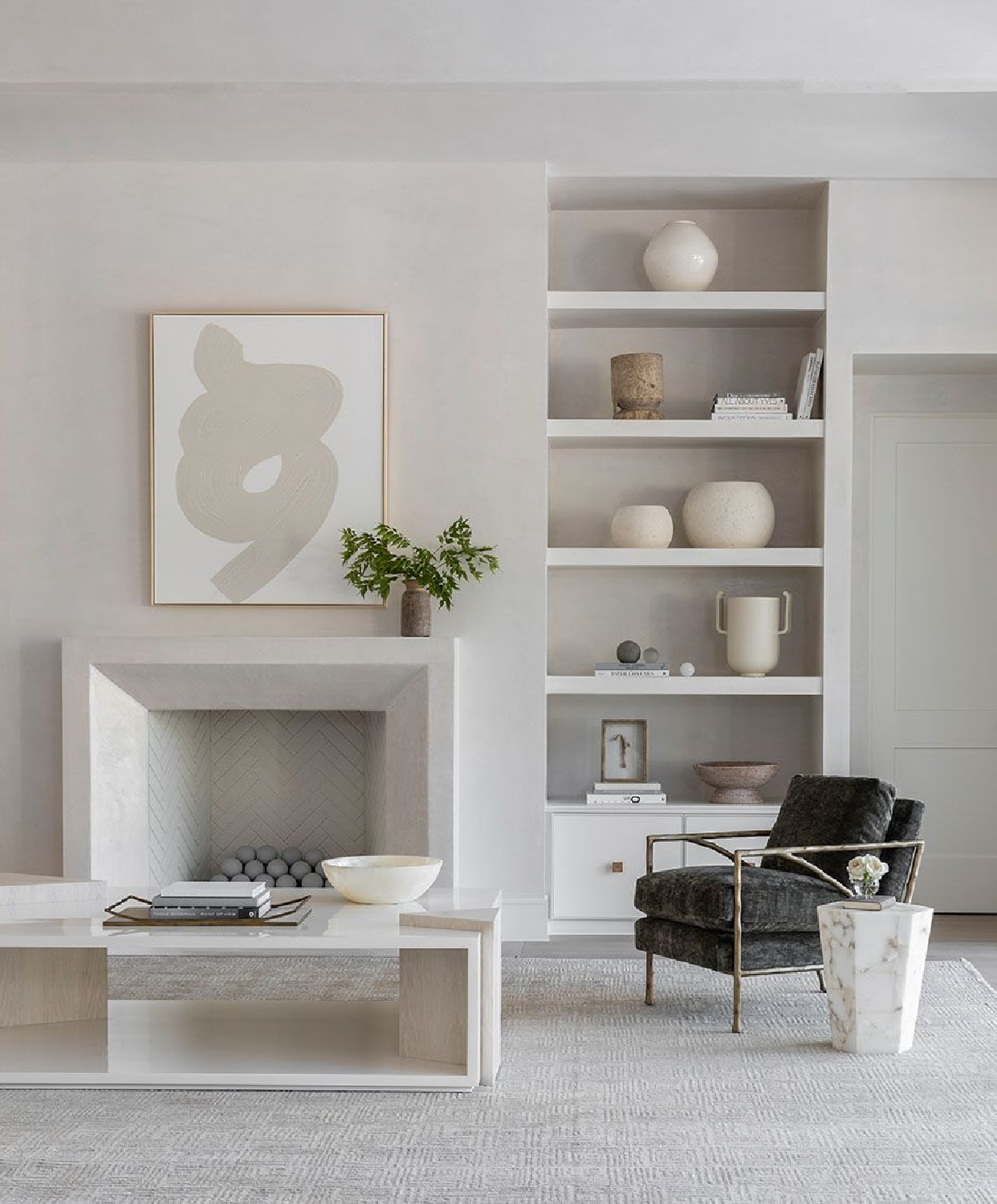 Pale and understated interior in Marie Flanigan's THE BEAUTY OF HOME: Redefining Traditional Interiors (Gibbs Smith, 2020).