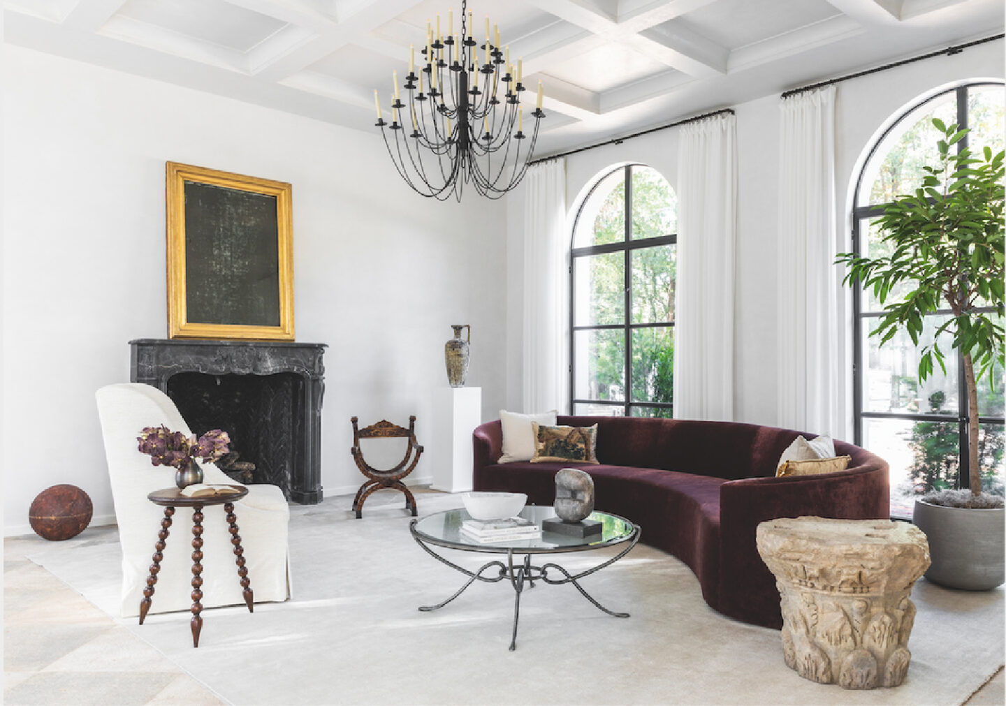 Beautiful living room in Marie Flanigan's THE BEAUTY OF HOME: Redefining Traditional Interiors (Gibbs Smith, 2020).